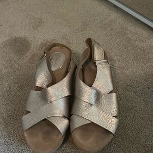 Clarks Women's Metallic Gold Wedge Sandals